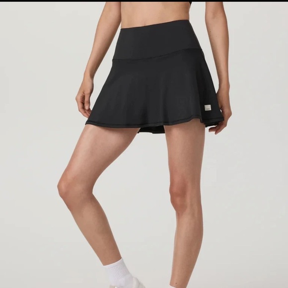 Vuori Dresses & Skirts - Vuori Baseline Womens S Skirt Black Athletic Tennis Built-In Shorts Pickleball